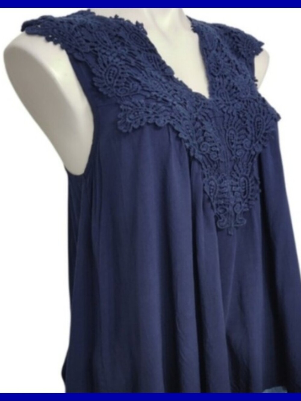 Solitaire Navy Blue Crochet Yoke Sleeveless Fall Transition Top Med